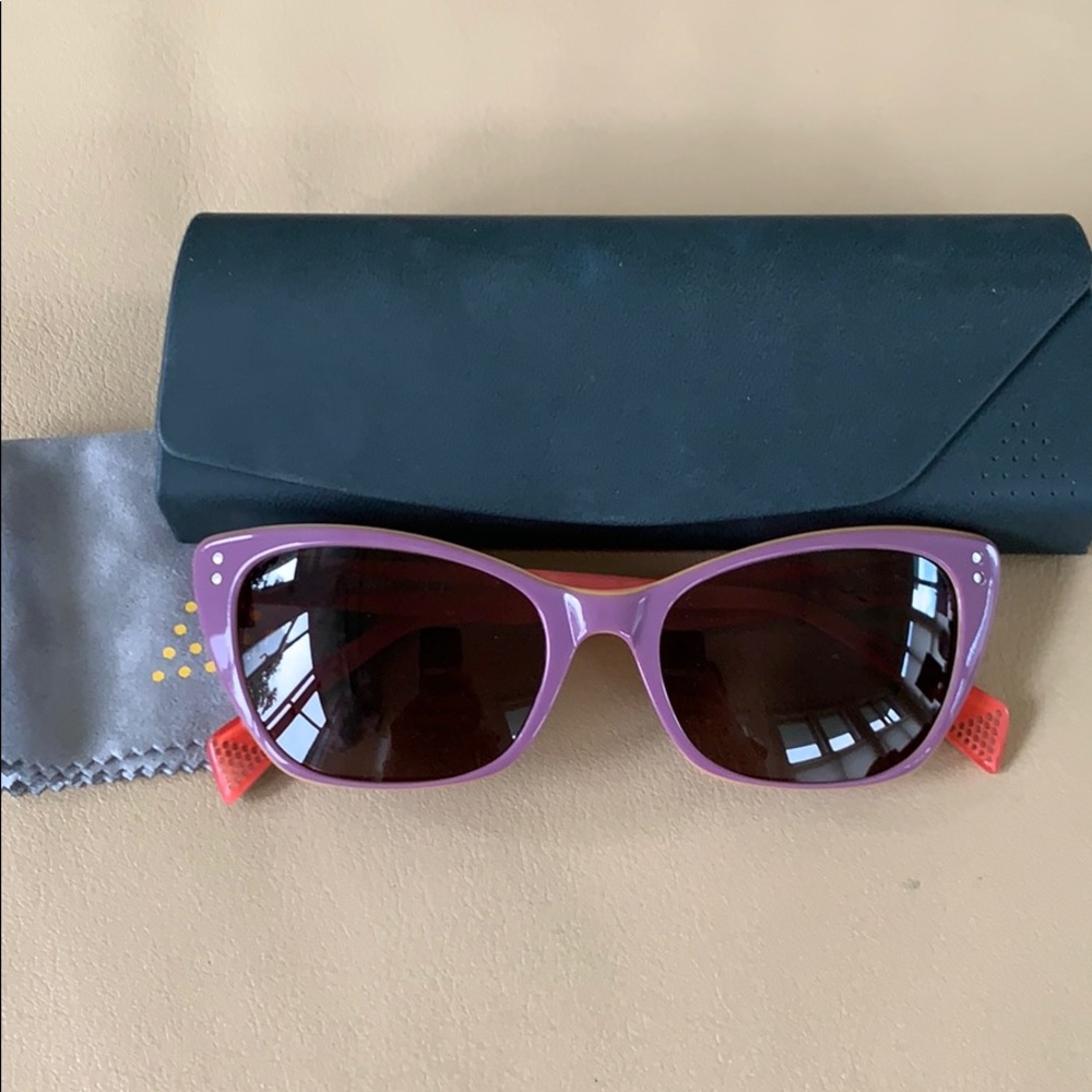 Brand new fabulous lilac sunglasses